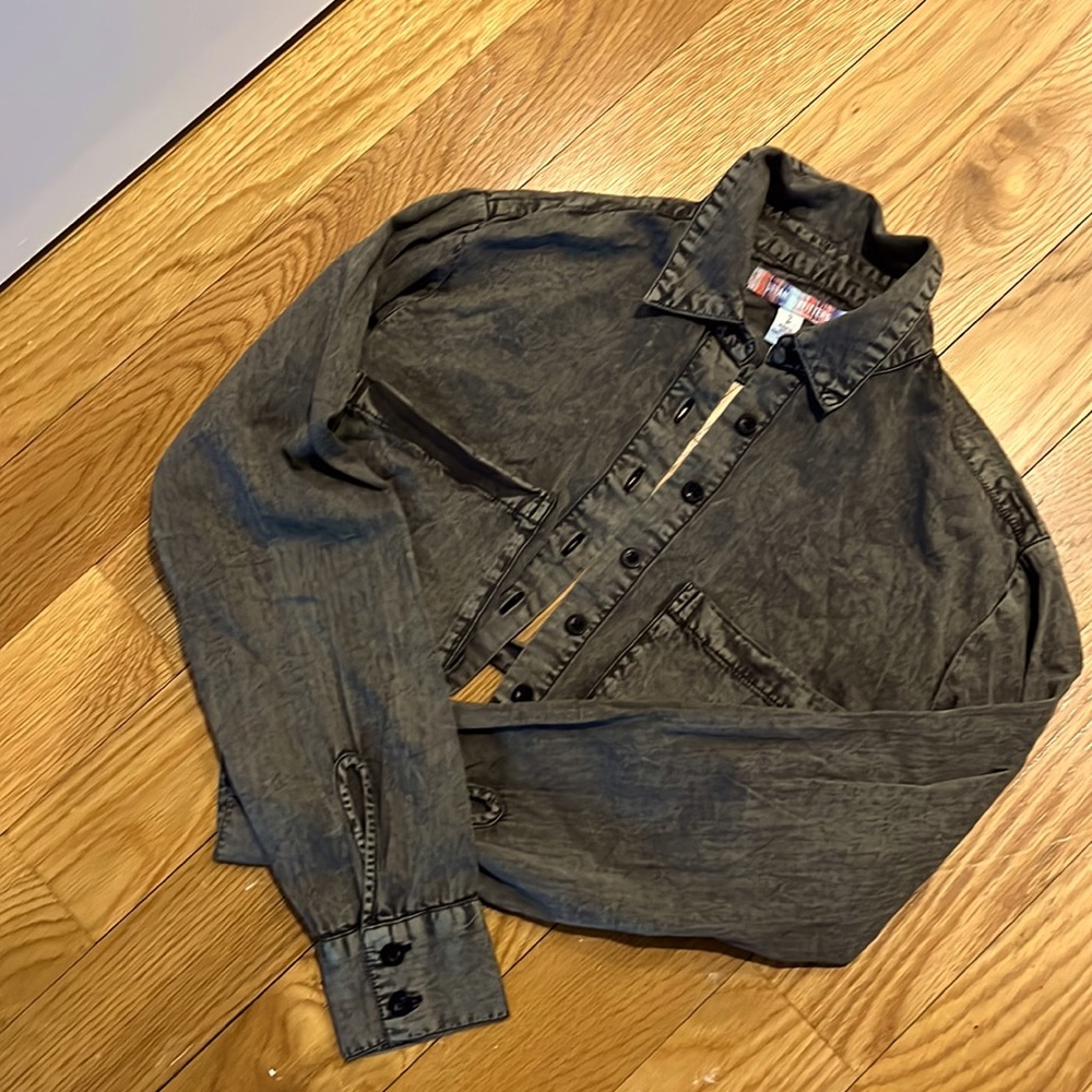 Jean blouses with an open back brand new from urban outfitters size S